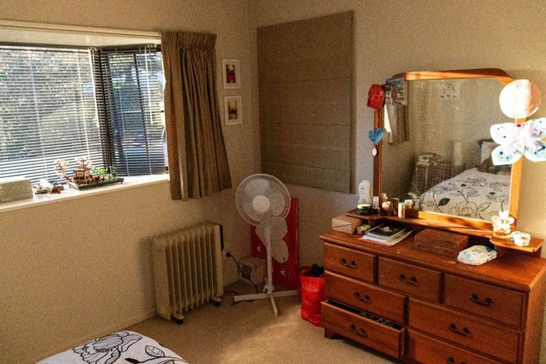 Photo of property in 182a Whites Line East, Waiwhetu, Lower Hutt, 5010