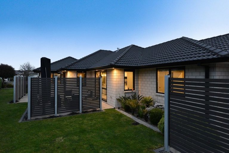 Photo of property in 3 Northbrook Glen, Flagstaff, Hamilton, 3210