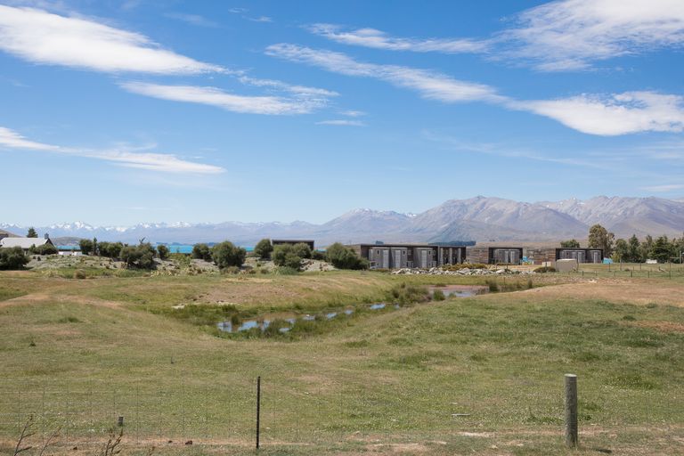 Photo of property in 33 D'archiac Drive, Lake Tekapo, 7999