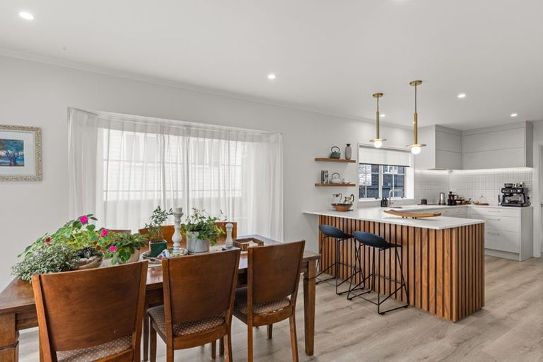 Photo of property in 1/19 Danbury Drive, Torbay, Auckland, 0630