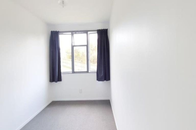 Photo of property in 8 Granby Place, Westown, New Plymouth, 4310