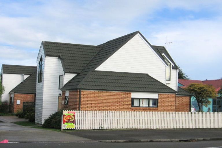 Photo of property in 326a Albert Street, Hokowhitu, Palmerston North, 4410