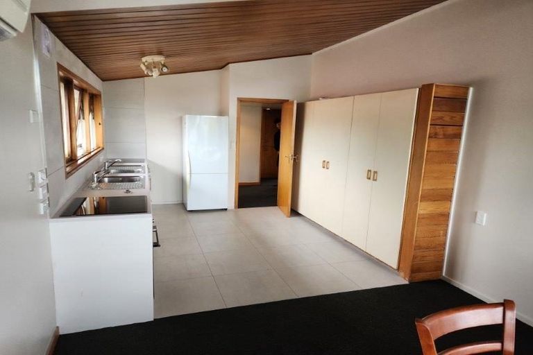 Photo of property in 32 Creyke Road, Ilam, Christchurch, 8041