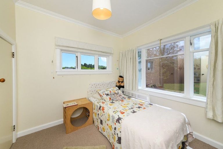 Photo of property in 42 Alexandra Street, Marton, 4710
