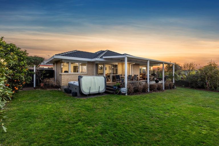 Photo of property in 3 Ridgemount Terrace, Welcome Bay, Tauranga, 3112