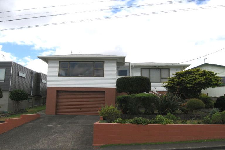 Photo of property in 17 Tizard Road, Birkenhead, Auckland, 0626