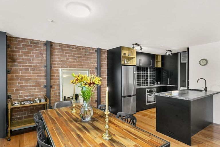 Photo of property in Bond Store Apartments, 8m Egmont Street, Te Aro, Wellington, 6011