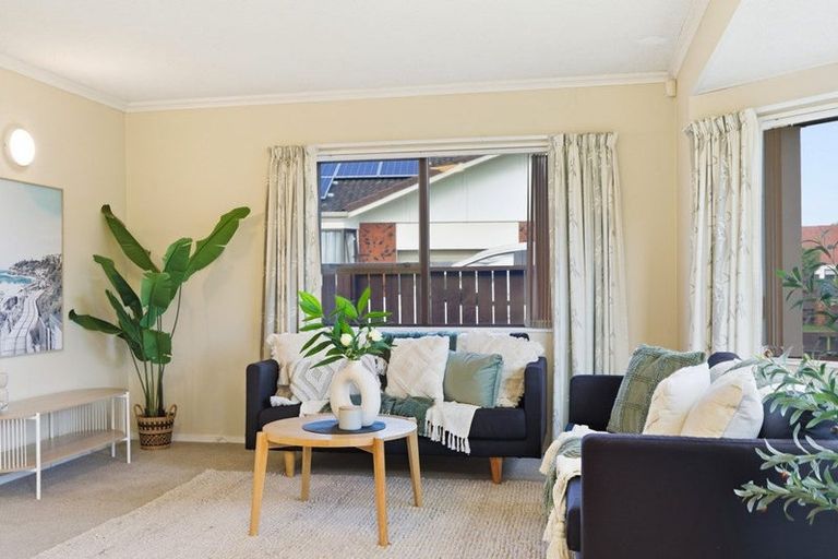 Photo of property in 6a Compton Place, Mount Maunganui, 3116