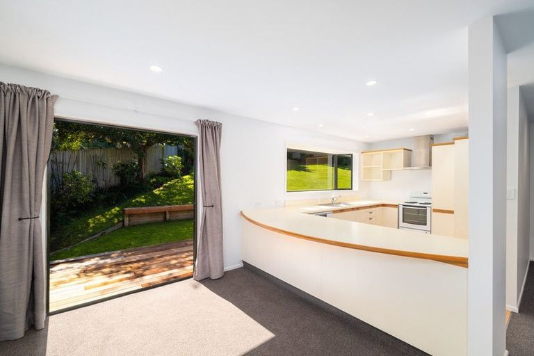 Photo of property in 6 Kaikomako Place, Cass Bay, Lyttelton, 8082