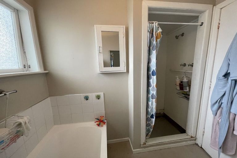 Photo of property in 30 Pulham Crescent, Queenwood, Hamilton, 3210