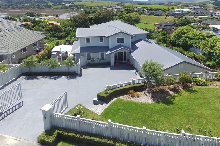 Photo of property in 79 The Masthead, Whitby, Porirua, 5024