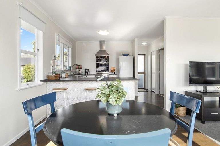 Photo of property in 90 Bellevue Road, Brookfield, Tauranga, 3110