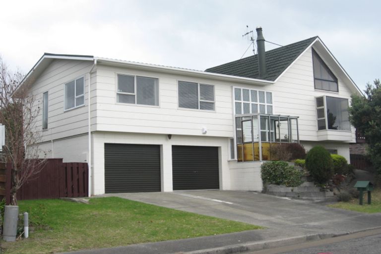 Photo of property in 4 Pohutukawa Crescent, Raumati Beach, Paraparaumu, 5032