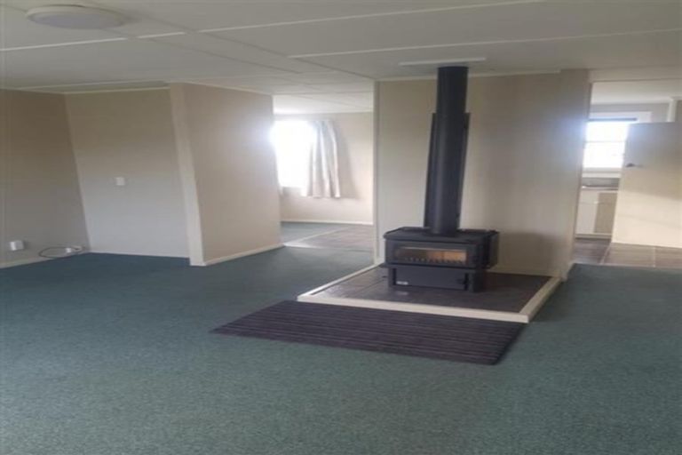 Photo of property in 50 Queen Street, Otautau, 9610