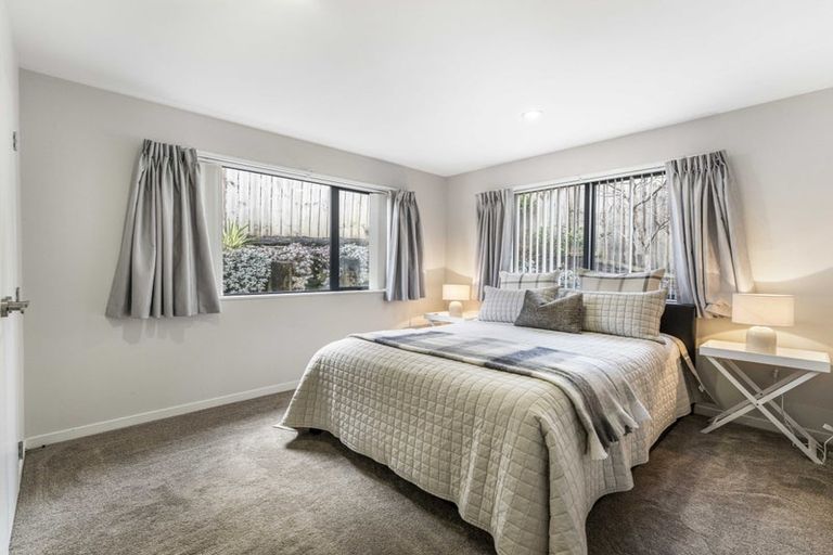 Photo of property in 31 Aldon Lane, The Gardens, Auckland, 2105