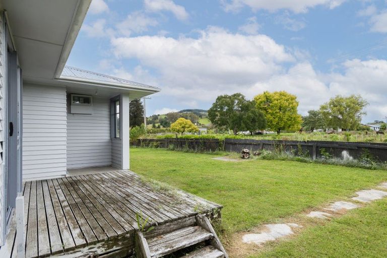 Photo of property in 12 Hetata Street, Whatatutu, Te Karaka, 4094