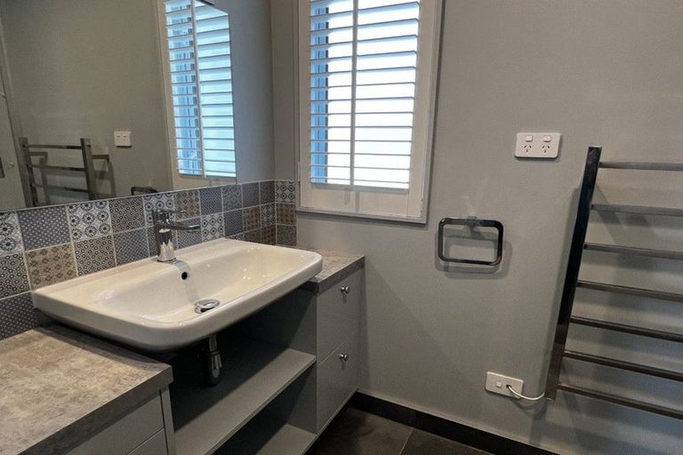 Photo of property in 2a Busby Hill, Havelock North, 4130