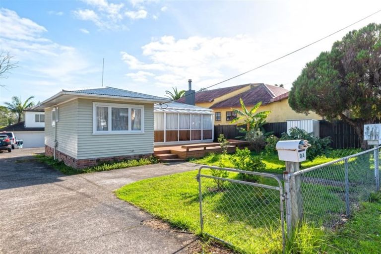 Photo of property in 9 Stephen Avenue, Henderson, Auckland, 0610