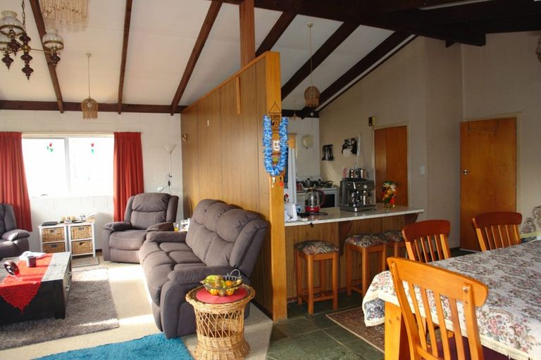 Photo of property in 19 Albany Street, Patea, 4520