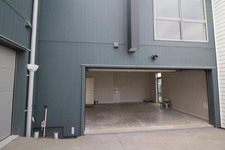 Photo of property in 52 Te Oneroa Way, Long Bay, Auckland, 0630