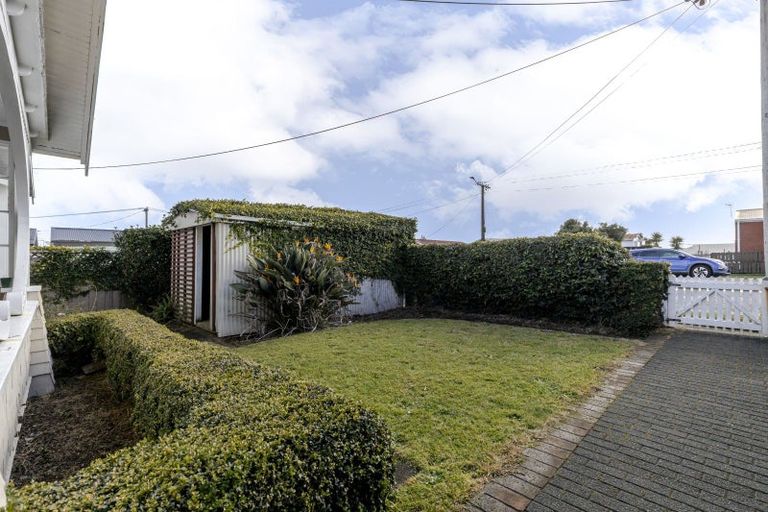 Photo of property in 14 Ngaio Street, Strandon, New Plymouth, 4312