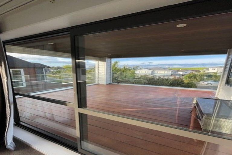 Photo of property in 36 Bounty Road, Long Bay, Auckland, 0630