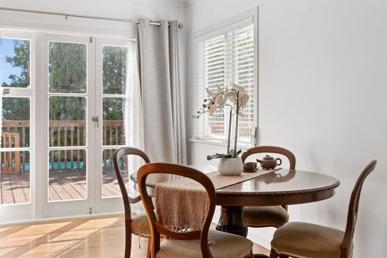 Photo of property in 1/31 Lavelle Road, Henderson, Auckland, 0612