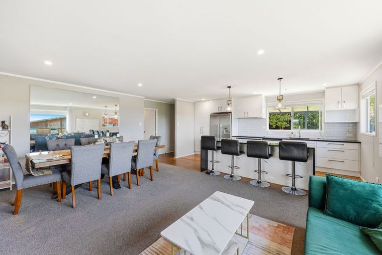 Photo of property in 54 Chorley Avenue, Massey, Auckland, 0614