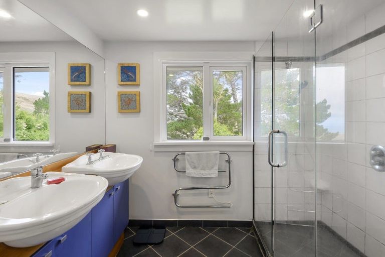 Photo of property in 575 Summit Road, Heathcote Valley, Christchurch, 8081