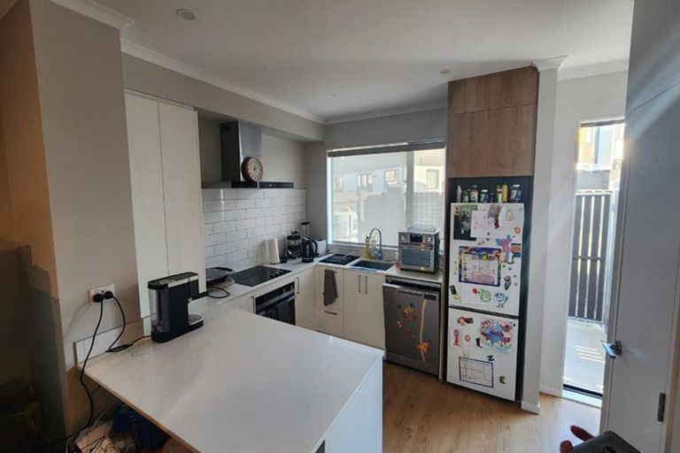 Photo of property in 13 Te Rito Road, Hobsonville, Auckland, 0616