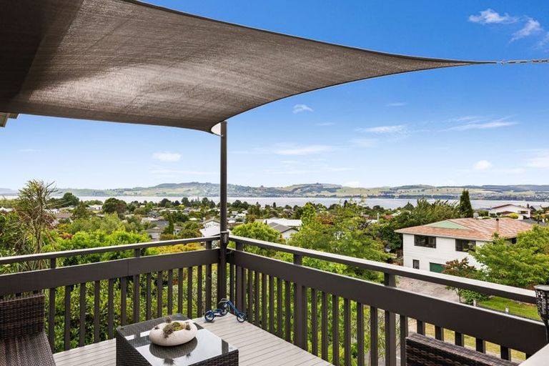 Photo of property in 4 Kempton Place, Richmond Heights, Taupo, 3330