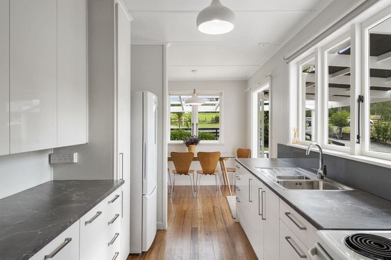 Photo of property in 118 Riverhead Road, Kumeu, 0892