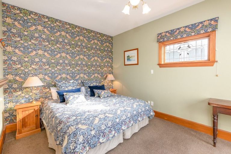 Photo of property in 130 Memorial Avenue, Burnside, Christchurch, 8053