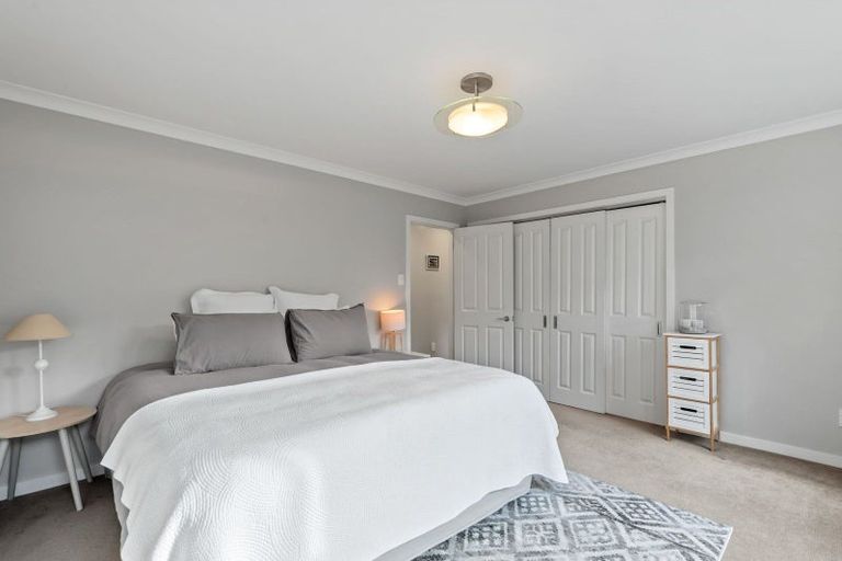 Photo of property in 225 Muritai Road, Eastbourne, Lower Hutt, 5013