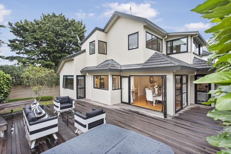 Photo of property in 29 Headland Drive, Long Bay, Auckland, 0630