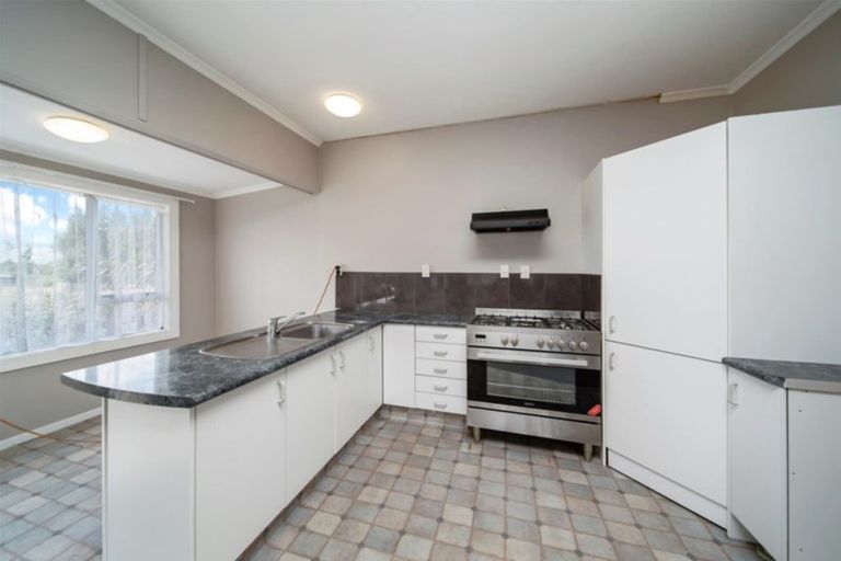 Photo of property in 39 Celia Street, Stratford, 4332