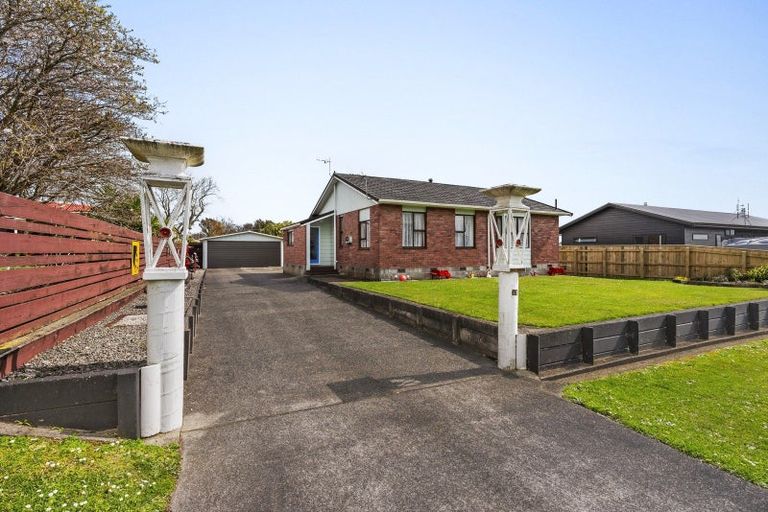 Photo of property in 12 Dunn Street, Egmont Village, 4372