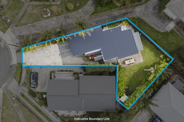 Photo of property in 15c Helga Crescent, Te Atatu Peninsula, Auckland, 0610