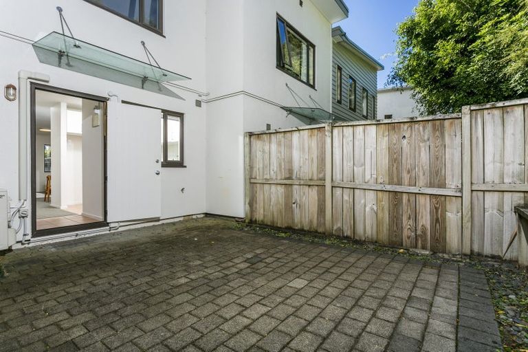 Photo of property in The Grange, 8/92 Bush Road, Albany, Auckland, 0632