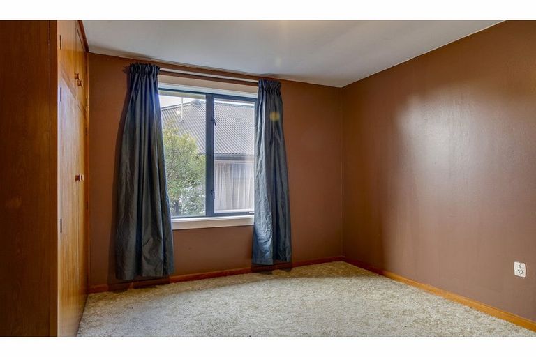 Photo of property in 16 Cambridge Street, Kensington, Timaru, 7910