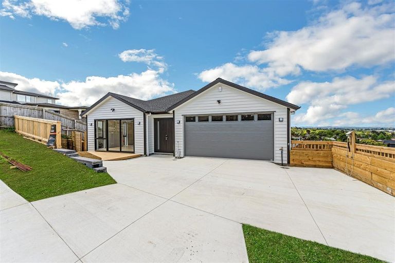 Photo of property in 59 Kirikiri Drive, Papakura, 2110