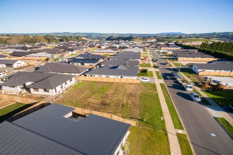 Photo of property in 76 Penetaka Heights, Pyes Pa, Tauranga, 3112