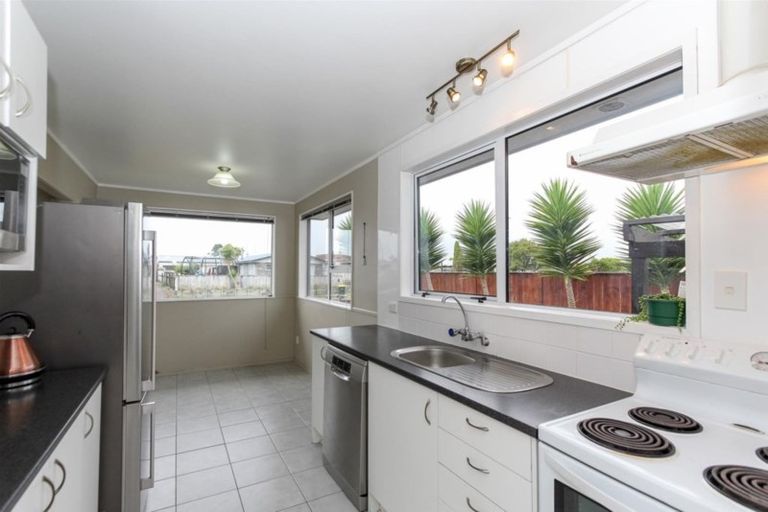Photo of property in 6 Sole Avenue, Bell Block, New Plymouth, 4312