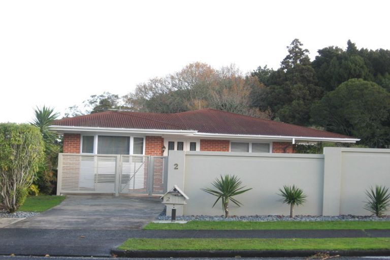 Photo of property in 2 Dennis Avenue, Hillpark, Auckland, 2102