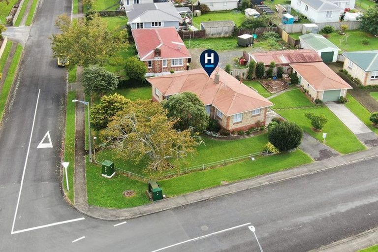 Photo of property in 1 Lee Avenue, Paeroa, 3600