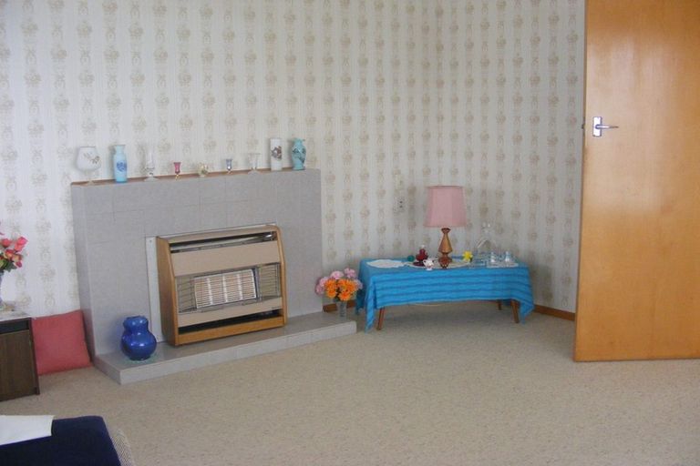 Photo of property in 8 Trafalgar Street, Westown, New Plymouth, 4310