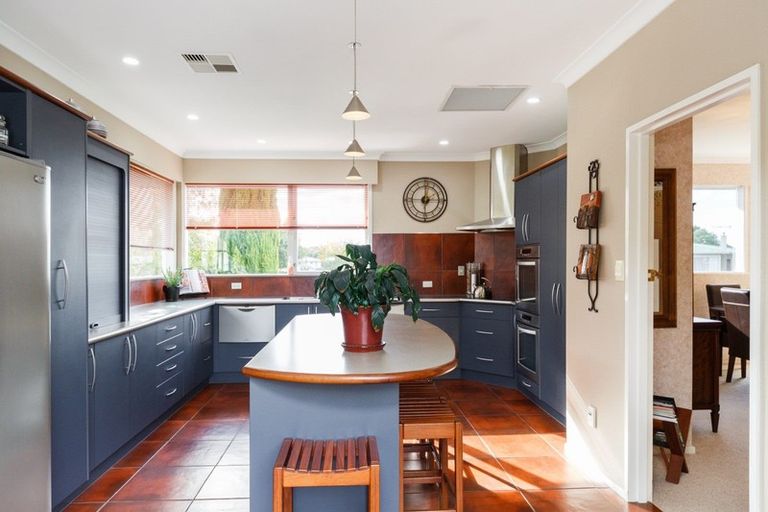 Photo of property in 28 Newcastle Street, Hokowhitu, Palmerston North, 4410