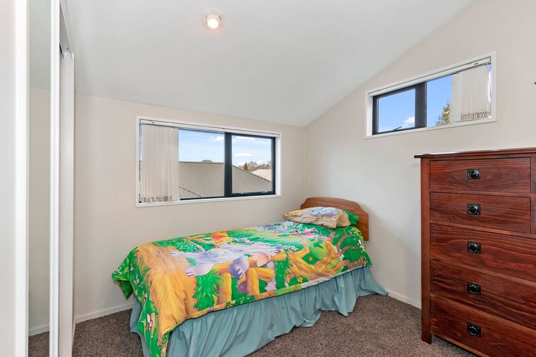 Photo of property in 19 Empress Place, Halswell, Christchurch, 8025