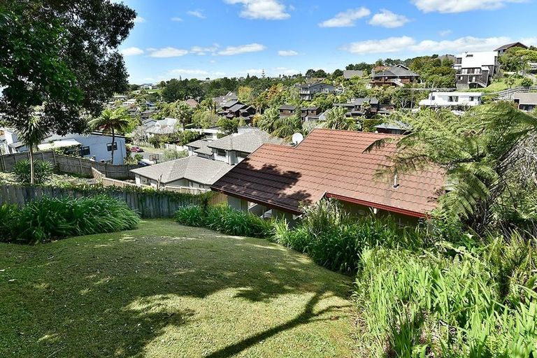 Photo of property in 23a Penguin Drive, Murrays Bay, Auckland, 0630