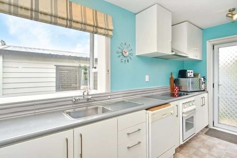 Photo of property in 1/6a Mundys Road, Dallington, Christchurch, 8061